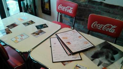 【浅草駅】そこはまるで映画の中。ペット可のカフェバー「Cafe+Bar A+ (カフェプラスバー エープラス)」【東京都台東区】