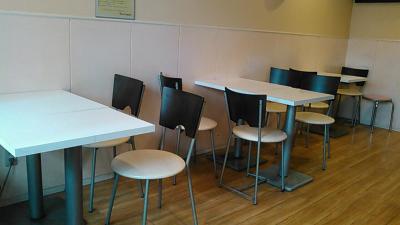 【入谷駅】飛び交う笑い声と下町情緒、ペットOKカフェバー「CAFE Rei(カフェ レイ)」【東京都台東区】